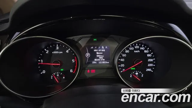 Kia Carnival 2014 thumb 12