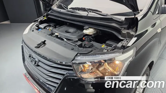 Hyundai Staria 2020 thumb 8