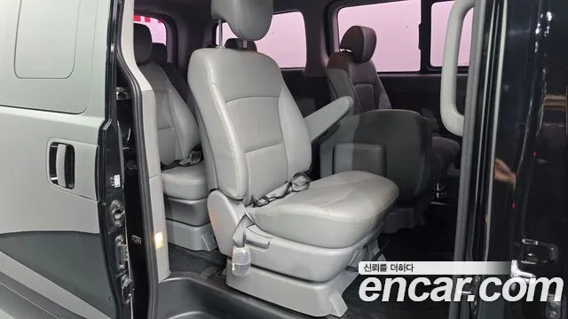 Hyundai Staria 2020 thumb 12