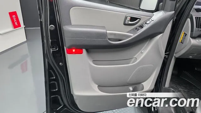 Hyundai Staria 2020 thumb 2