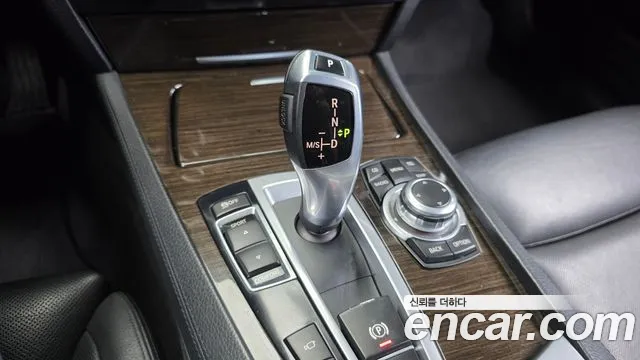 BMW 7 серии 2012 thumb 2