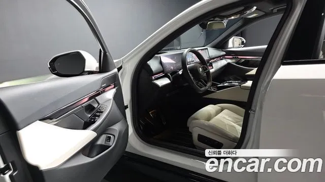 BMW 5 серии 2025 thumb 8