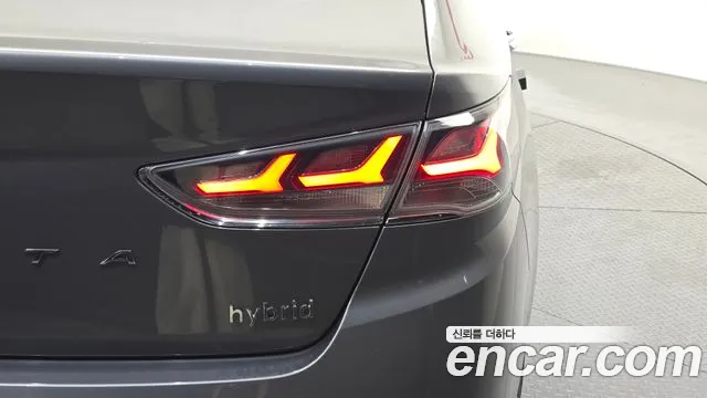 Hyundai Hybrid 2017 thumb 7