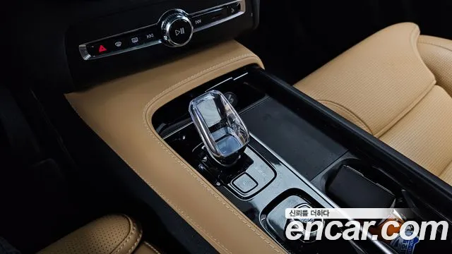 Volvo XC90 2024 thumb 8