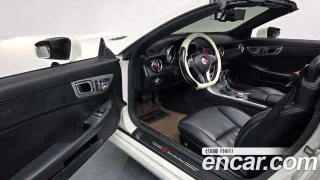Mercedes-Benz SLK-Класс 2012 thumb 3