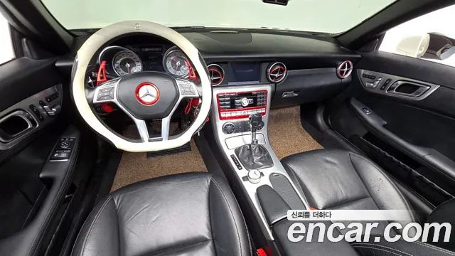 Mercedes-Benz SLK-Класс 2012 thumb 12