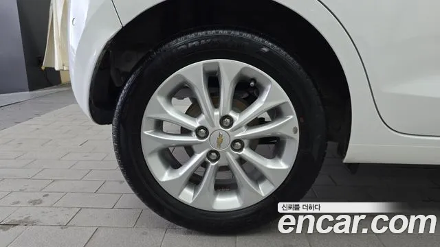 Chevrolet Spark 2022 thumb 4