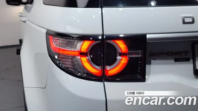 Land Rover Discovery Sport 2018 thumb 11