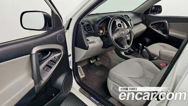 Toyota RAV4 2011 thumb 4