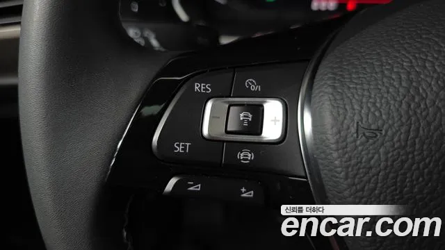 Volkswagen Jetta 2021 thumb 5