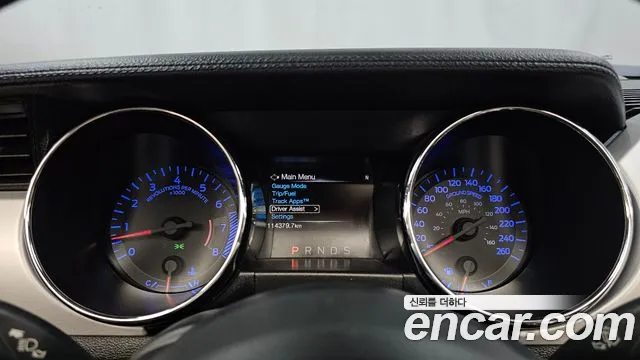 Ford Mustang 2017 thumb 6