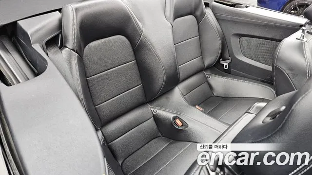 Ford Mustang 2017 thumb 2