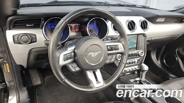 Ford Mustang 2017 thumb 9