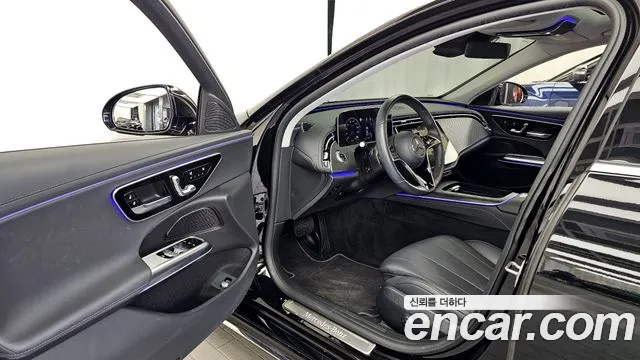 Mercedes-Benz E-Class 2024 thumb 4