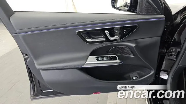 Mercedes-Benz E-Class 2024 thumb 8