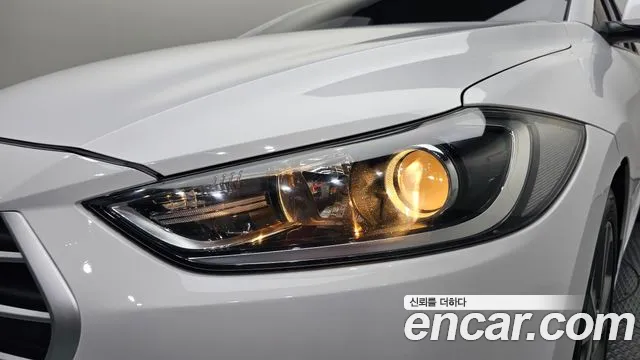 Hyundai Avante 2018 thumb 9