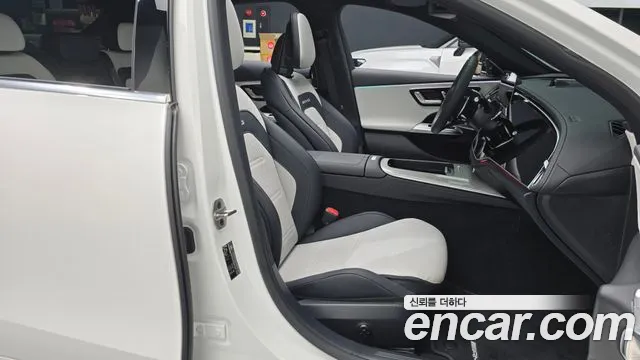 Mercedes-Benz E-Class 2025 thumb 3