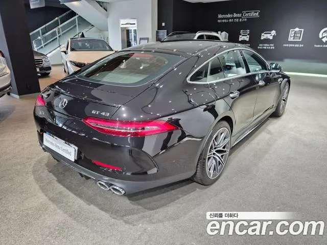Mercedes-Benz AMG GT 2026 thumb 11