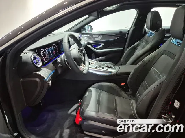 Mercedes-Benz AMG GT 2026 thumb 12