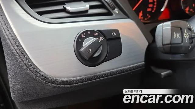 BMW Z4 2009 thumb 4