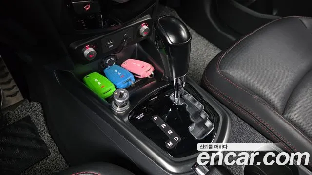 KGM Tivoli Air 2017 thumb 10