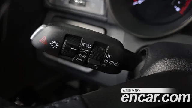 KGM Tivoli Air 2017 thumb 4