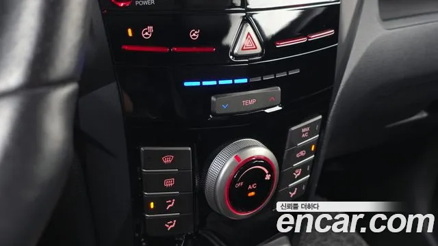 KGM Tivoli Air 2017 thumb 12