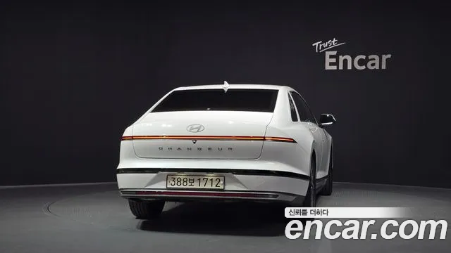 Hyundai Grandeur 2023 thumb 9