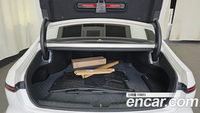 Hyundai Grandeur 2023 thumb 2