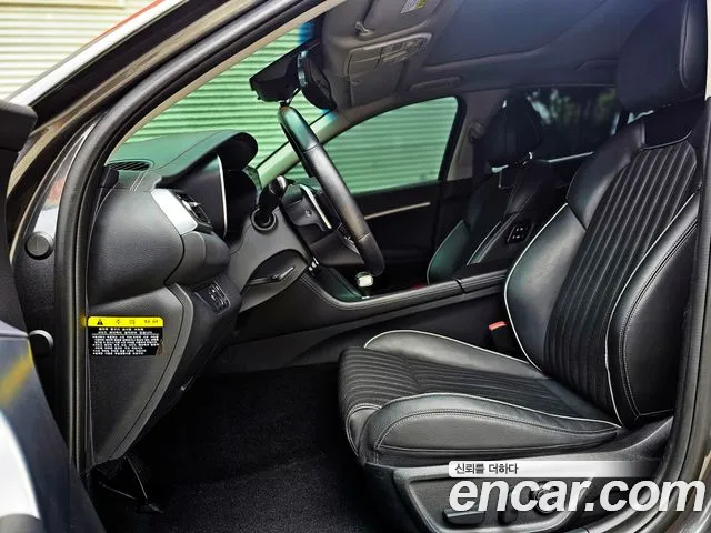Genesis G70 2018 thumb 12