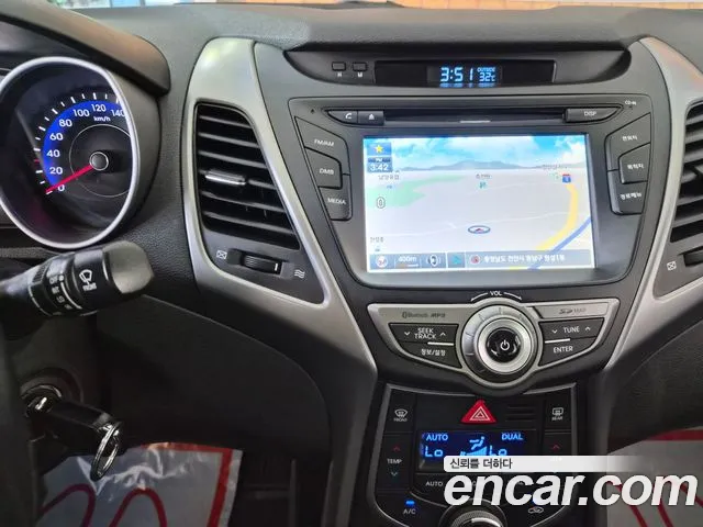 Hyundai Elantra 2014 thumb 8