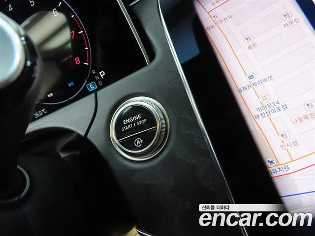 Mercedes-Benz E-Class 2025 thumb 6