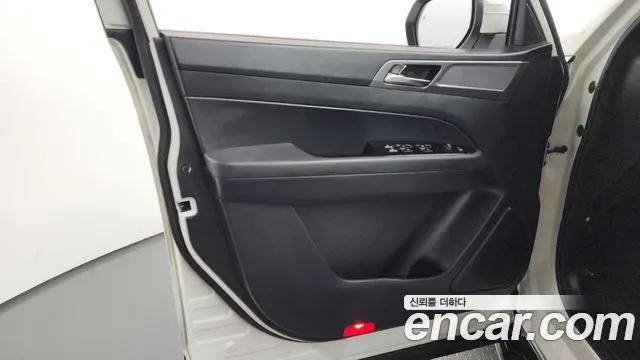 KGM Rexton Sports 2025 thumb 11