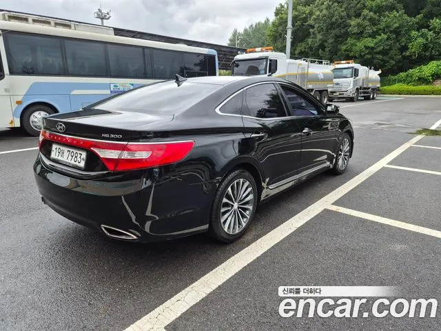 Hyundai Grandeur 2014 thumb 12