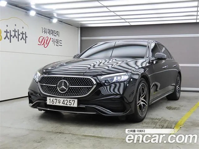 Mercedes-Benz E-Class 2025 thumb 4