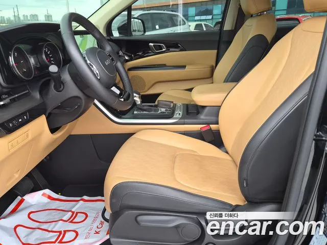 Kia Carnival 2023 thumb 12