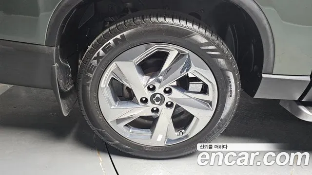 KGM Rexton 2024 thumb 12