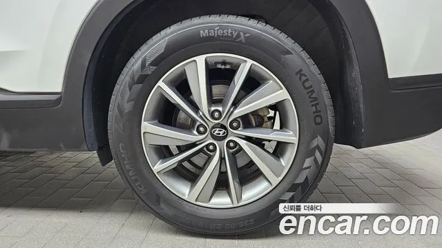 Hyundai Santa Fe 2018 thumb 7