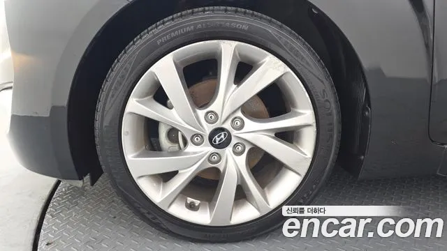 Hyundai Veloster 2017 thumb 10