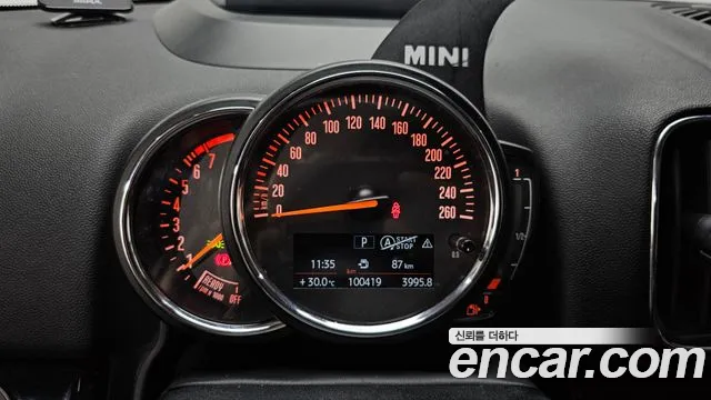 Mini Cooper Countryman 2019 thumb 5