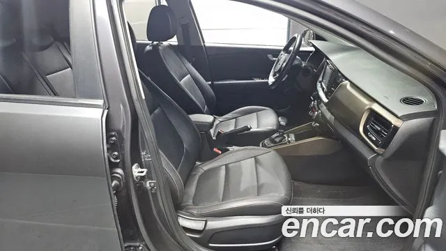 Kia Stonic 2017 thumb 3