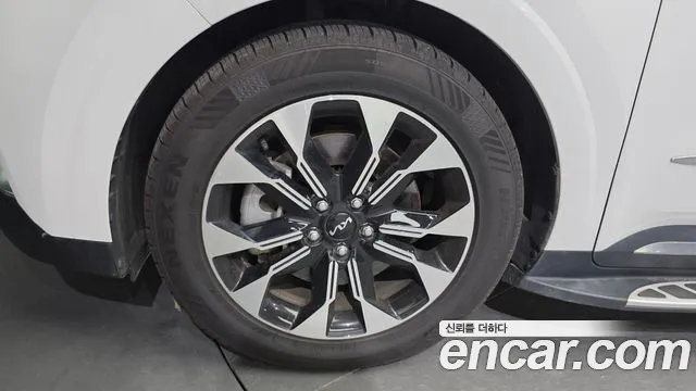 Kia Carnival 2021 thumb 4