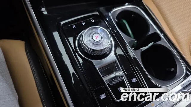 Kia Carnival 2021 thumb 3
