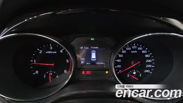 Kia Carnival 2019 thumb 2