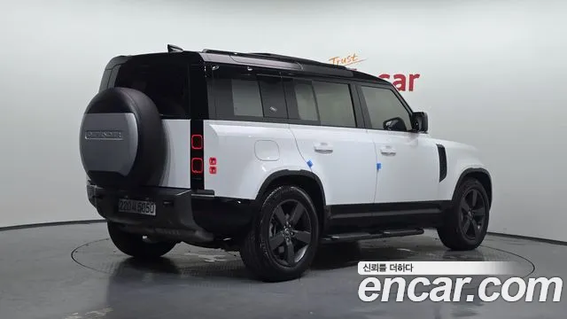 Land Rover Defender 2024 thumb 12