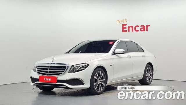 Mercedes-Benz E-Class 2019 thumb 6
