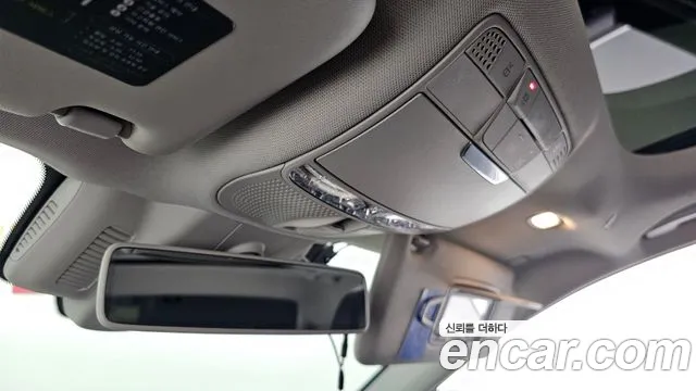 Mercedes-Benz E-Class 2019 thumb 7