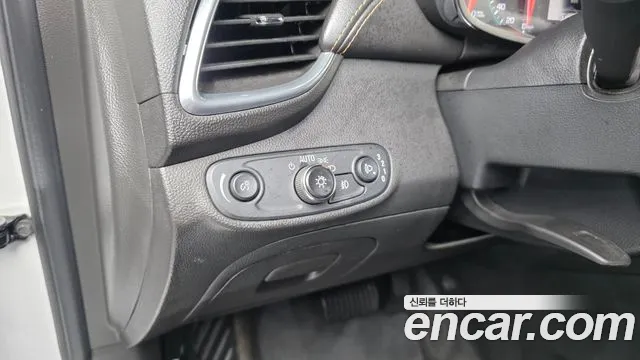 Chevrolet Trax 2017 thumb 12