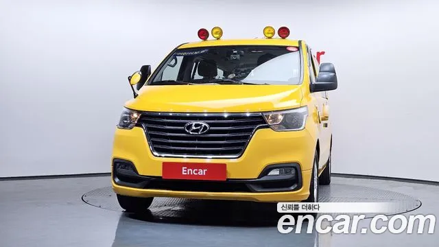 Hyundai Staria 2018 thumb 7