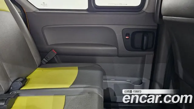 Hyundai Staria 2018 thumb 10